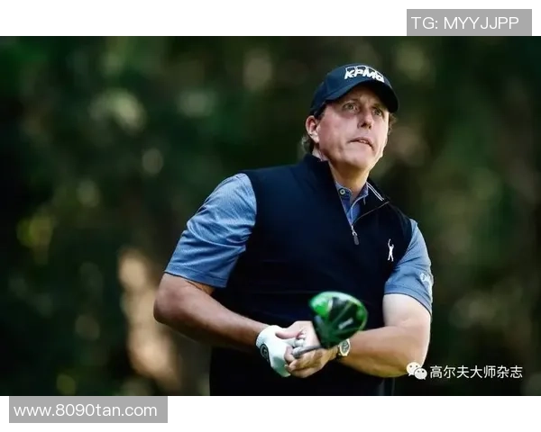 脖子受伤的足球明星如何克服伤痛重返赛场的励志故事 脖子受伤的足球明星如何克服伤痛重返赛场的励志故事