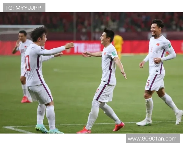 国内明星与足球明星联手打造跨界合作新风潮引发热议